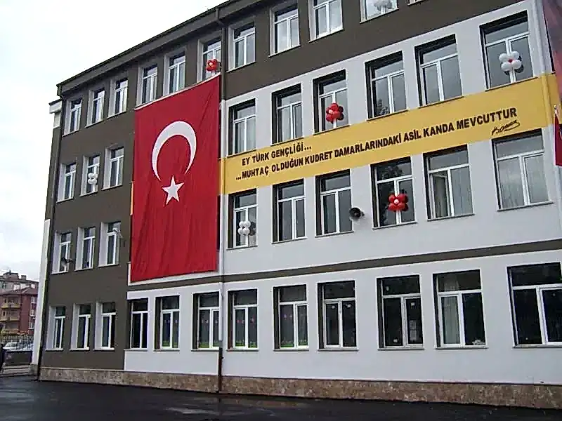 Kayseri Kocasinan Mehmet Sepici 60.Yıl Cumhuriyet İlkokulu 25 Agaoglu Pvc Pencere Sistemleri Winlife Gealan Citywin