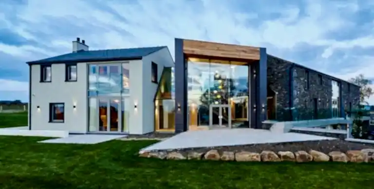 passivhaus pasifev pencereleri villa Agaoglu Egepen Deceuninck Gealan PVC pencere kapi sistemleri